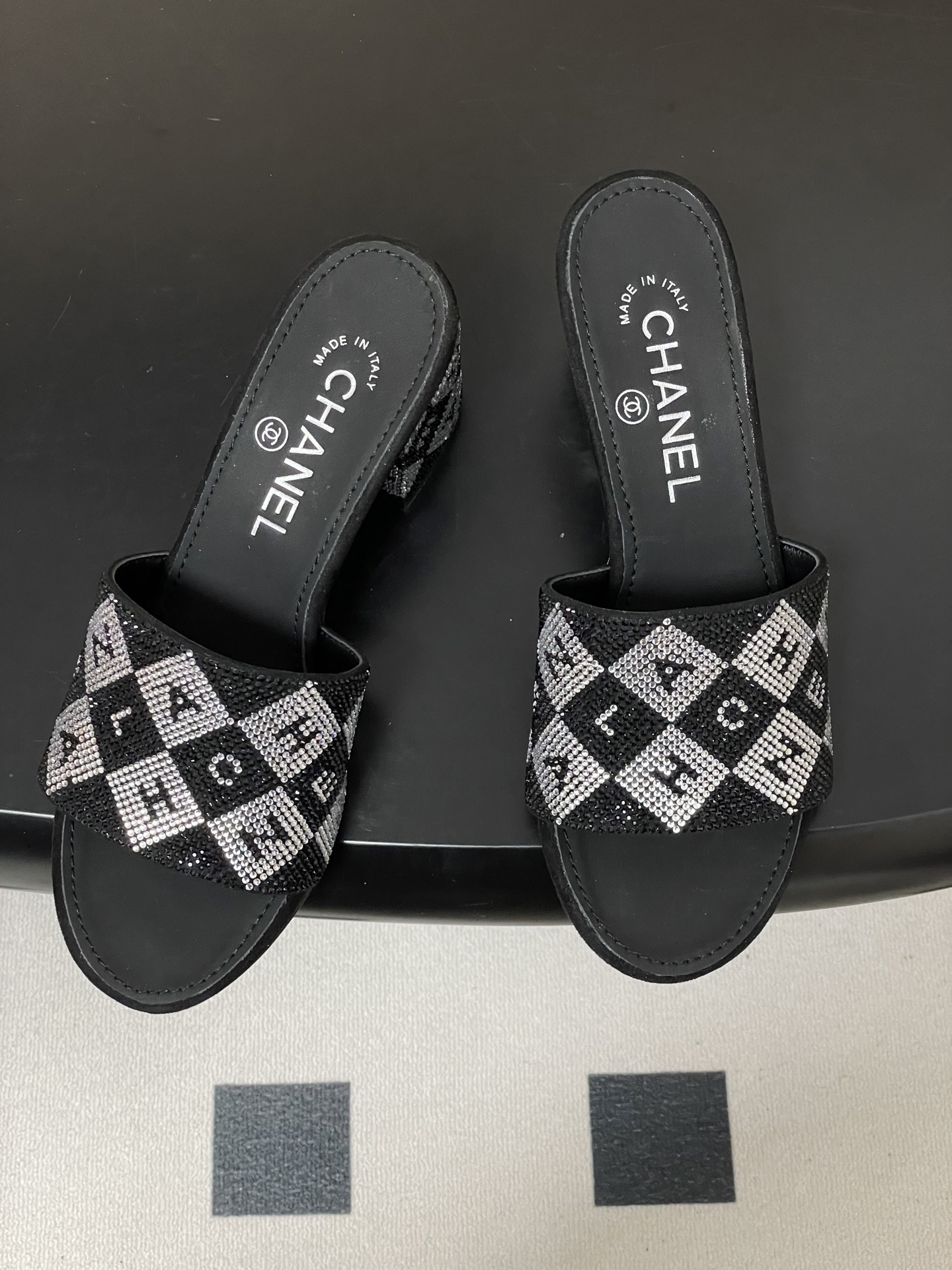 샤넬(Chanel) 더블C 수공예 쥬얼리 샌들 슬리퍼 신발 7cm