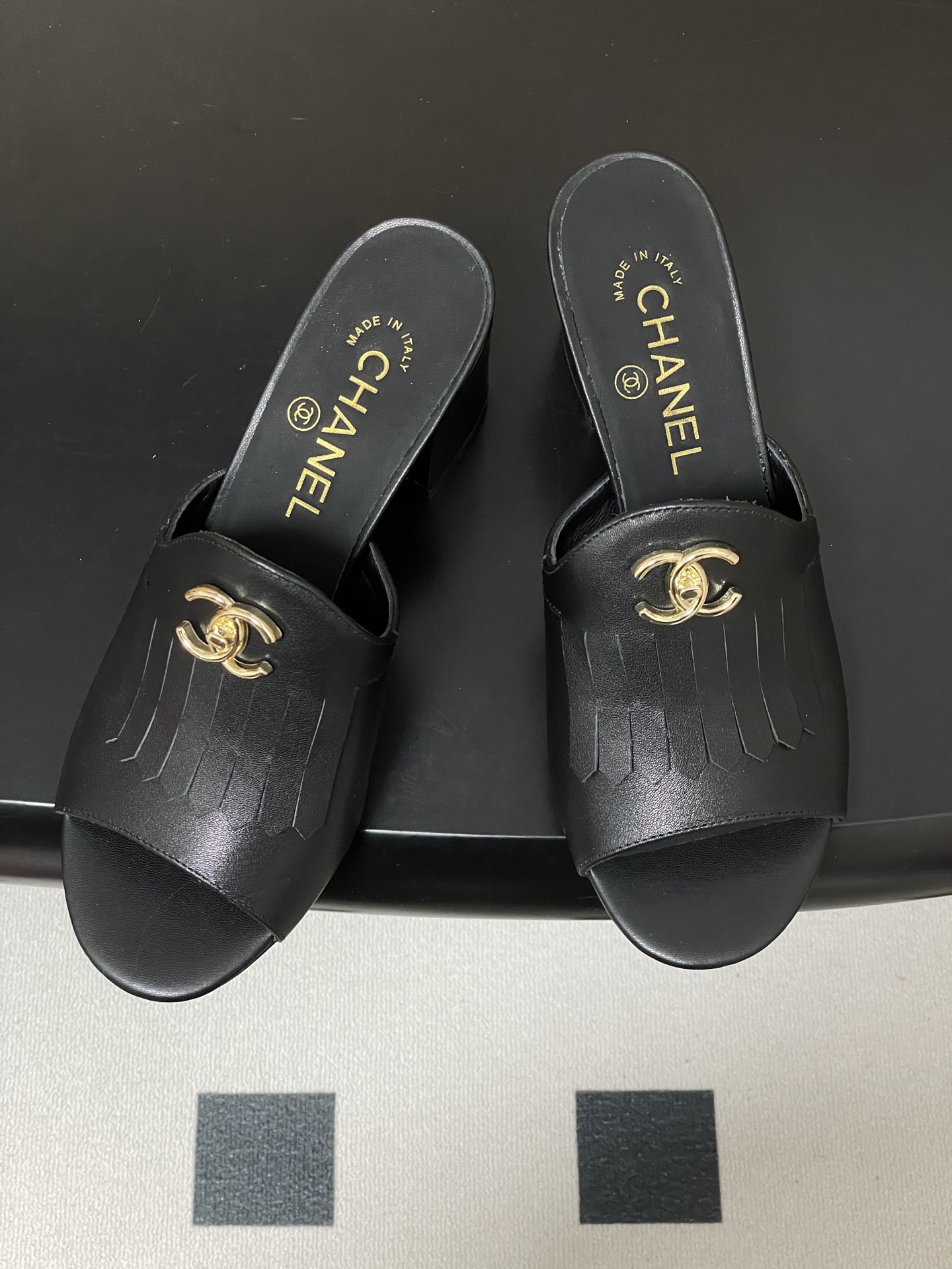 샤넬(Chanel) 퀼팅 더블C 태슬 샌들 슬리퍼 신발 7cm