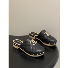 샤넬(Chanel) 26A 클래식 퀼팅 체인 로고 우드 뮬 슬리퍼 샌들 신발