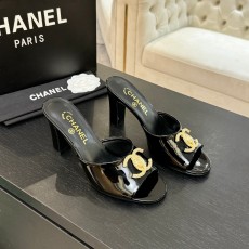 샤넬(Chanel)  클래식 더블C 에나멜 힐 샌들 슬리퍼 신발