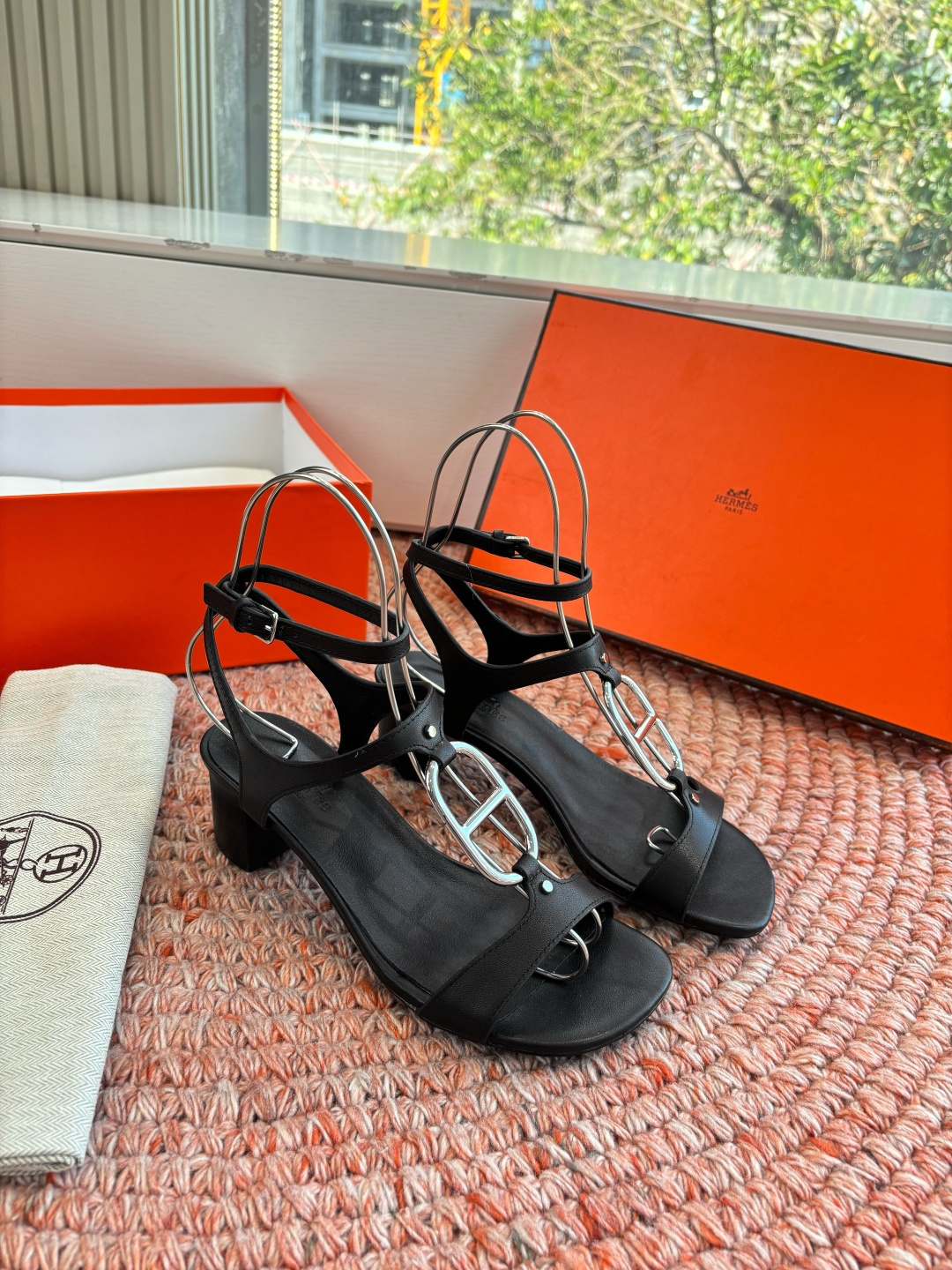 Hermes Kelly 에르메스 켈리 버클 포인트 스트랩 샌들 신발 6cm