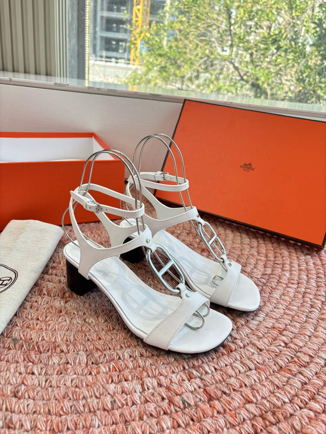 Hermes Kelly 에르메스 켈리 버클 포인트 스트랩 샌들 신발 6cm