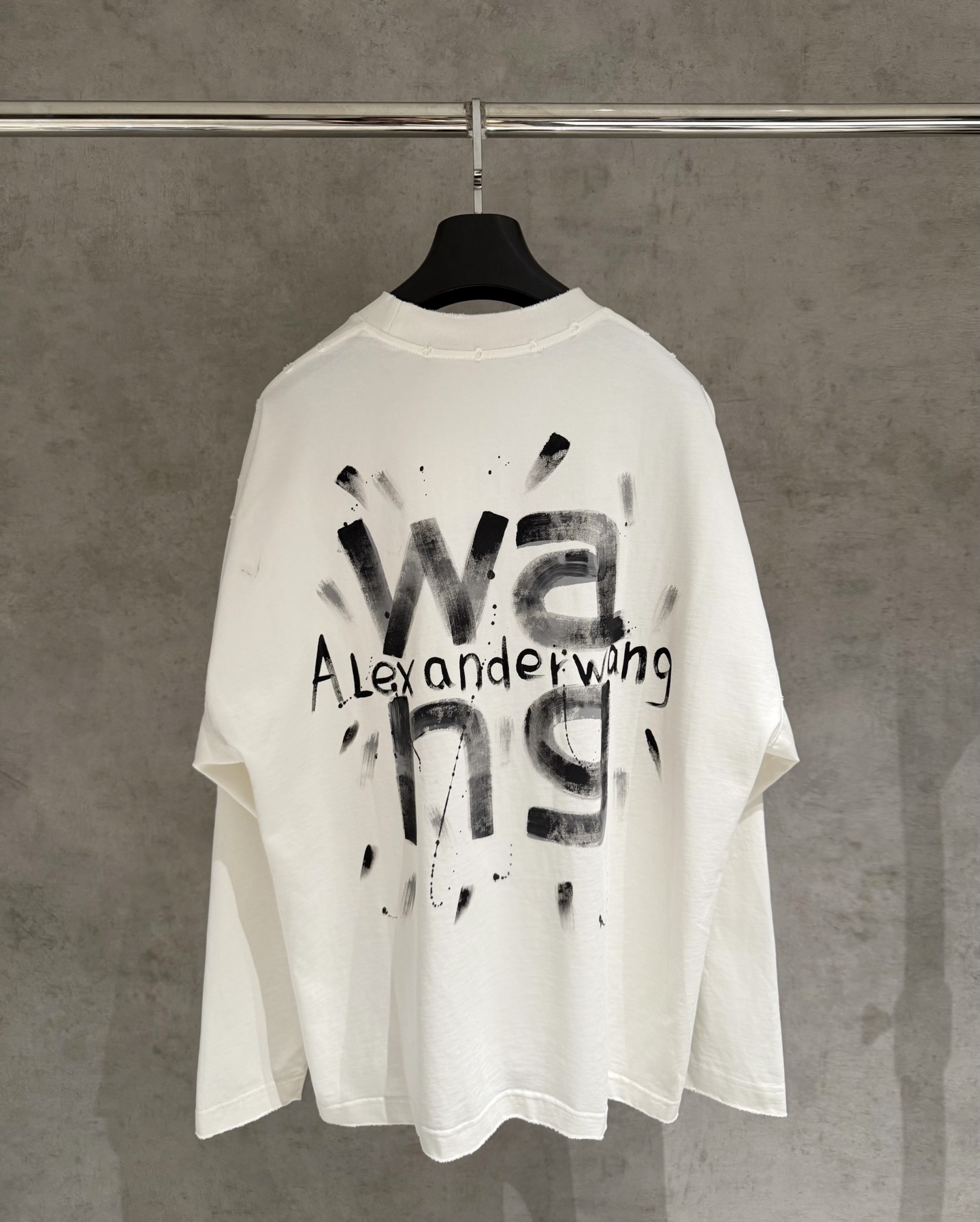 알렉산더왕(Alexander Wang) 그래픽 롱슬리브 티셔츠 의류