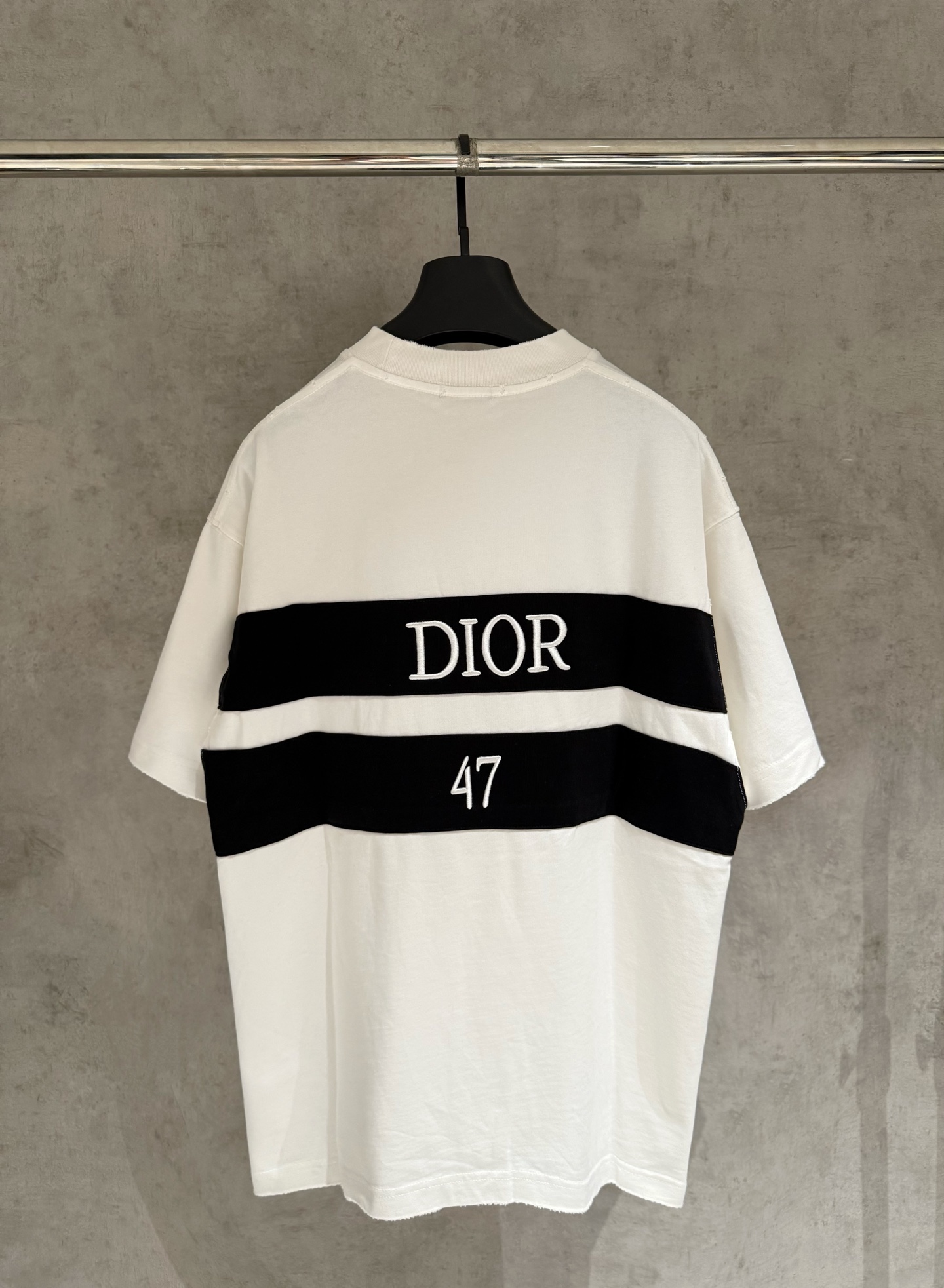 디올(DIOR) 패치 자수 반팔 티셔츠 의류