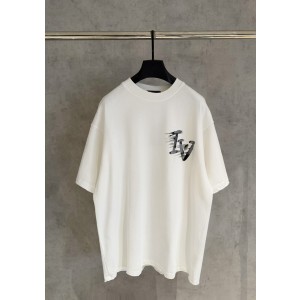 루이비통(LV) 핸드 드로잉 반팔 티셔츠 의류