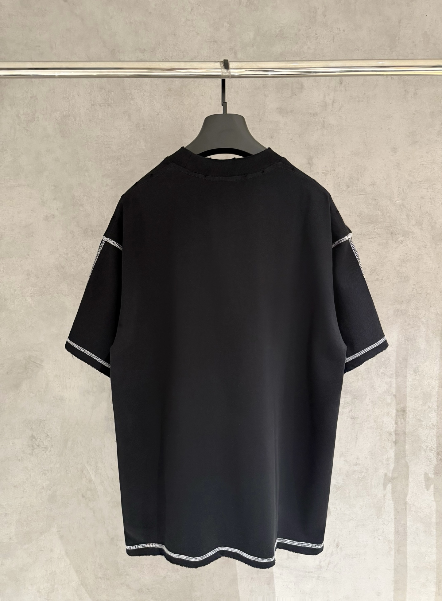 프라다(PRADA) 패치 자수 반팔 티셔츠 의류