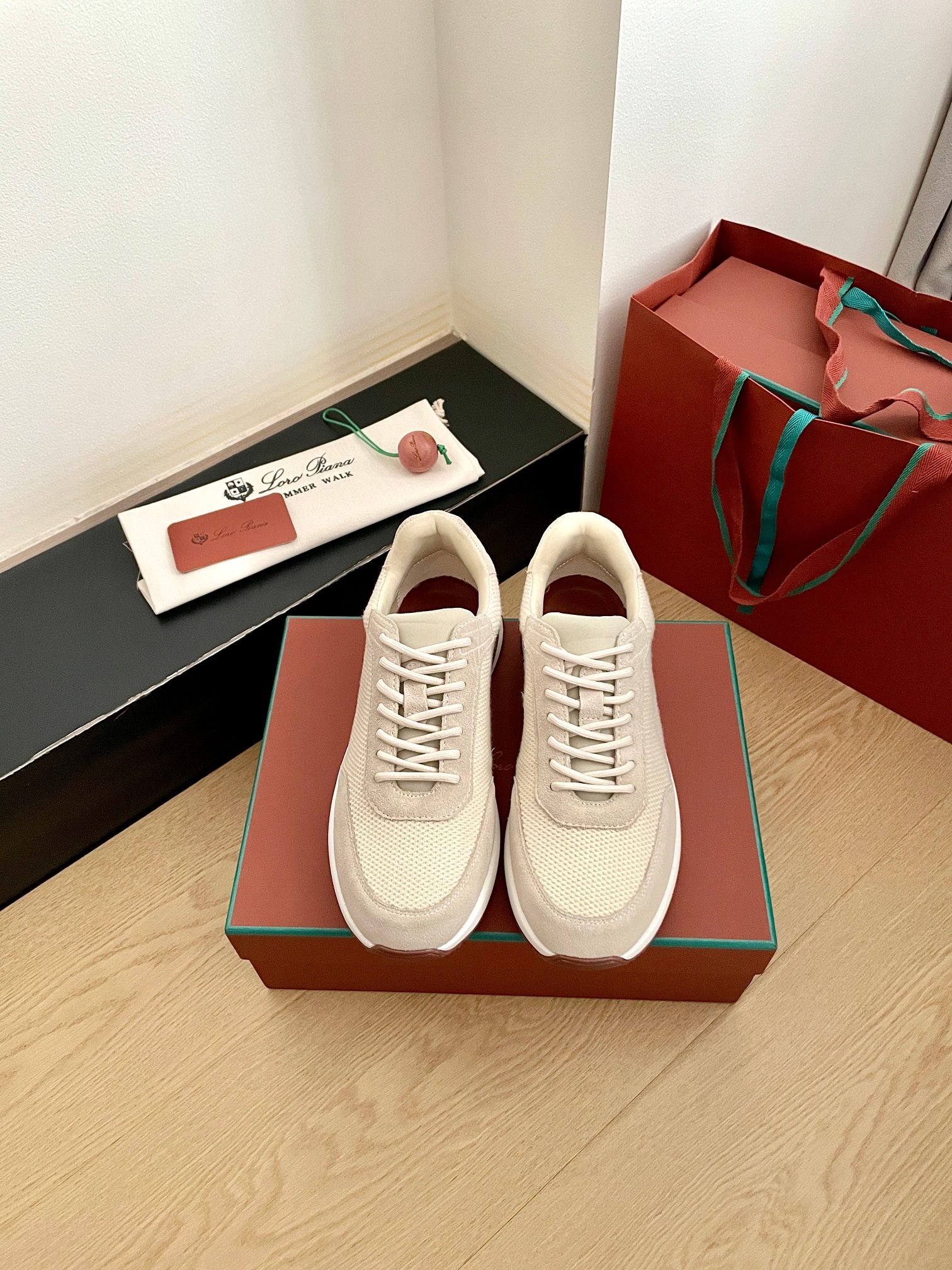 로로피아나(LORO PIANA) 워크 위시 니트 스니커즈 신발