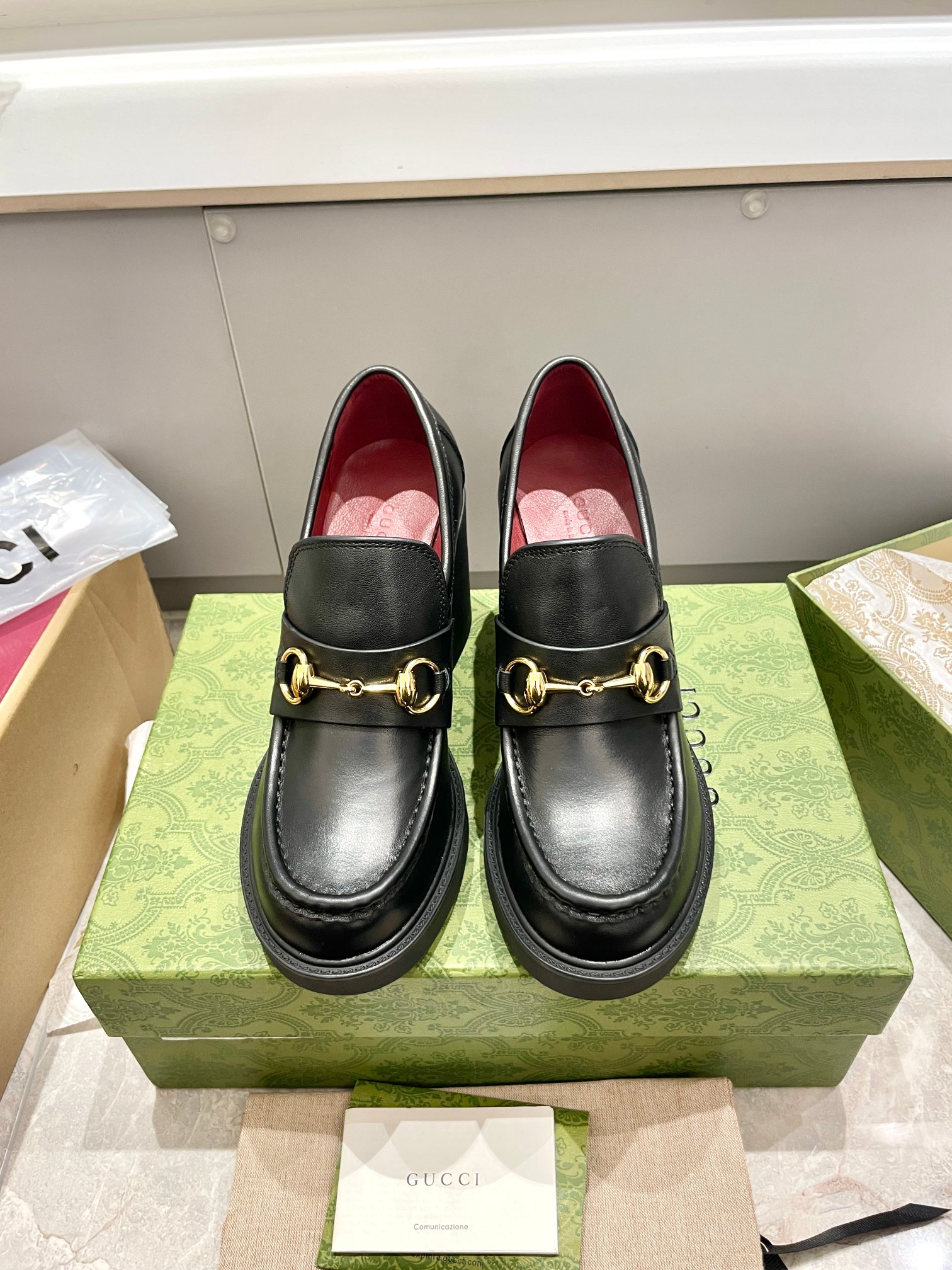 GUCCI 구찌 벌 포인트 홀스빗 플랫폼 로퍼 구두 신발