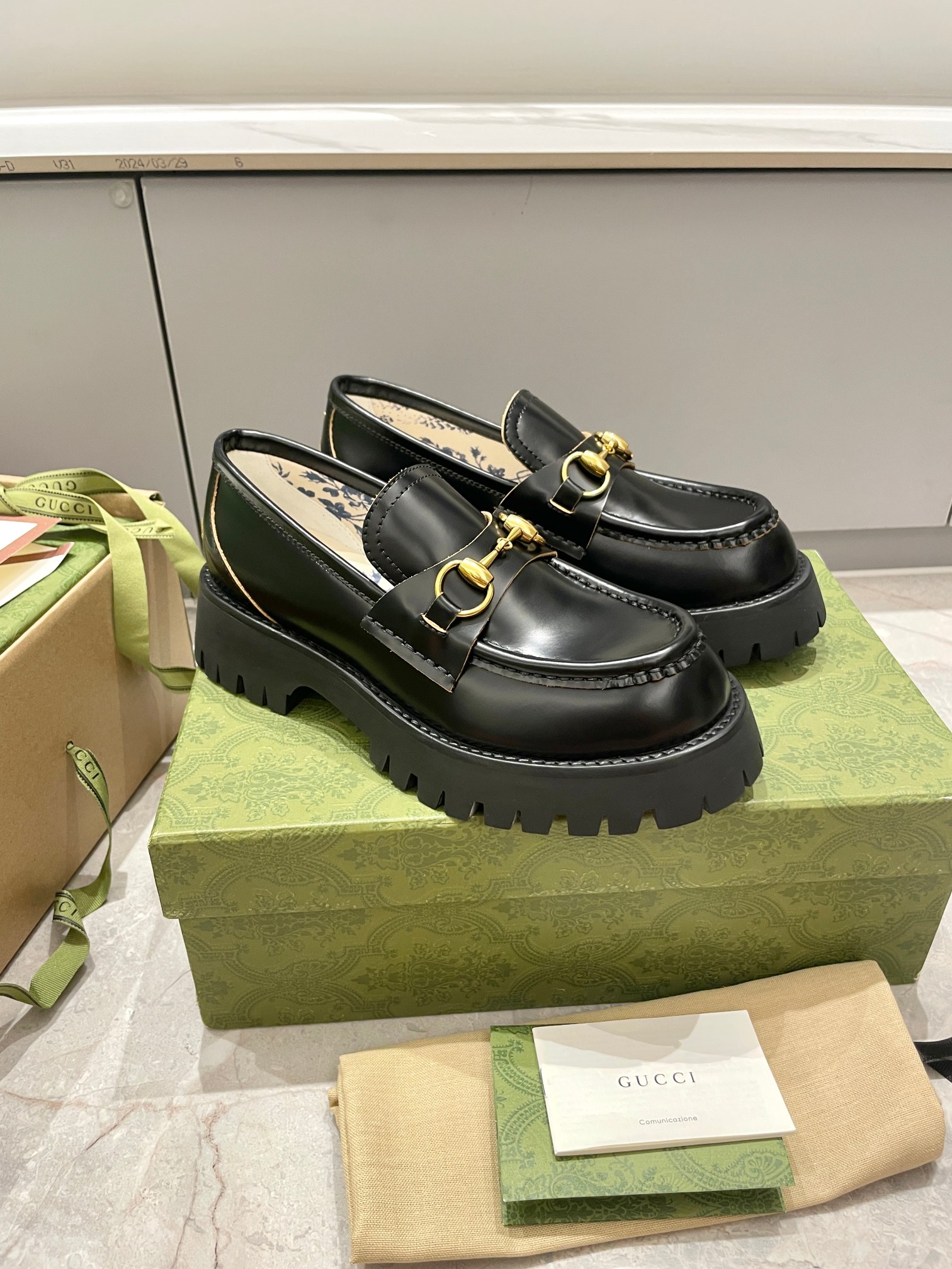 GUCCI 구찌 클래식 홀스빗 플랫폼 로퍼 구두 신발