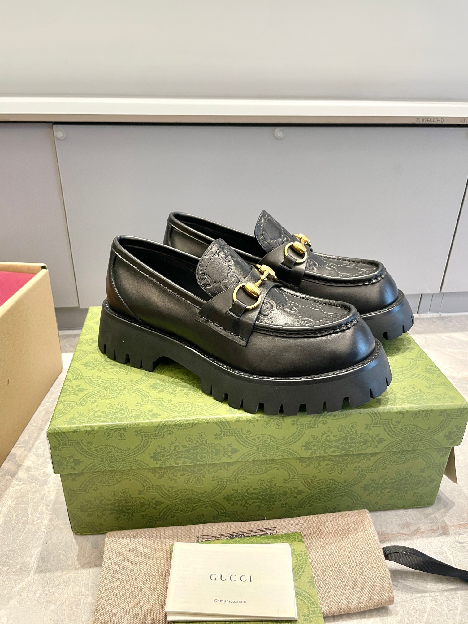 GUCCI 구찌 GG 패턴 로고 홀스빗 플랫폼 로퍼 구두 신발