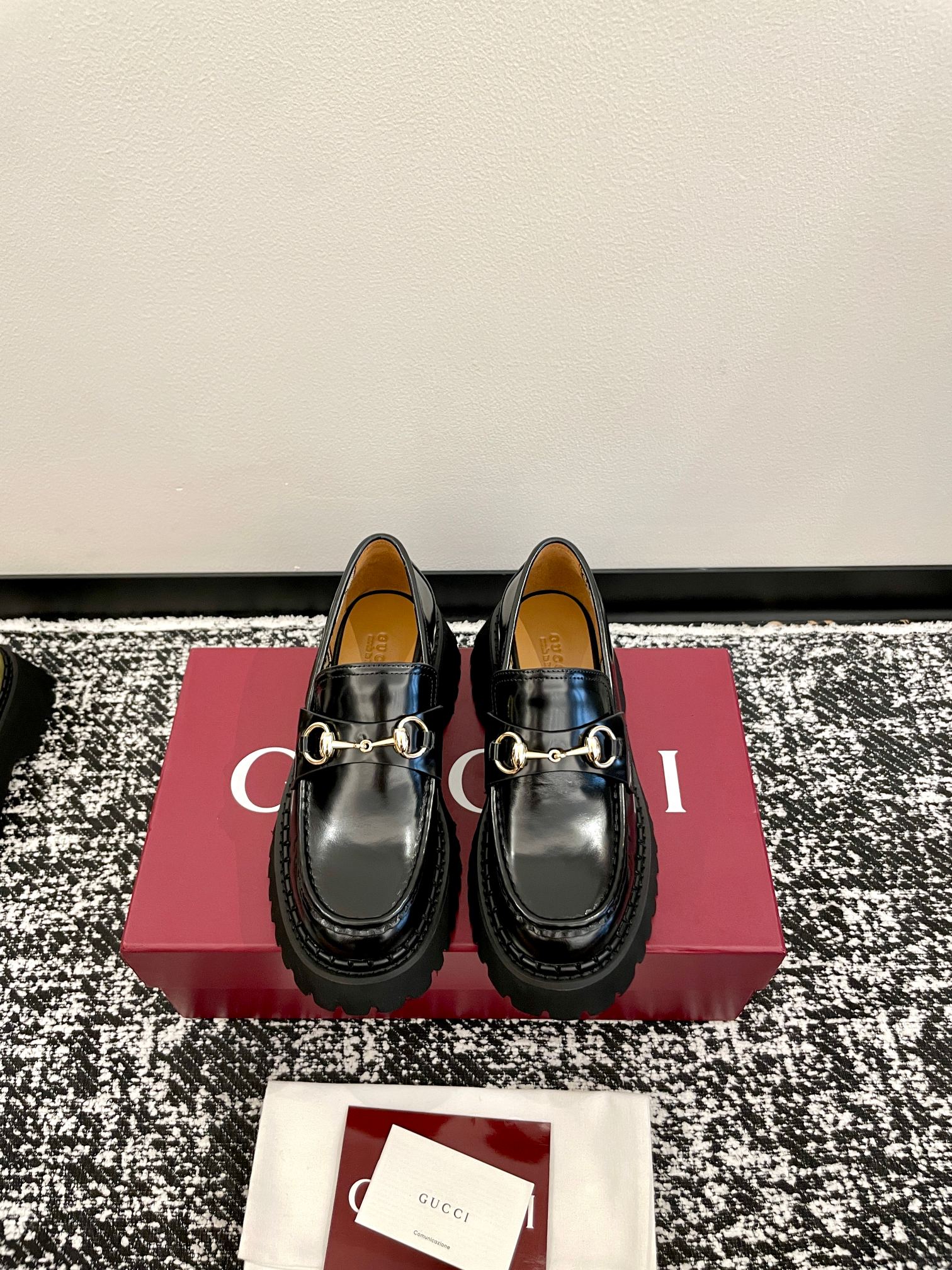 GUCCI 구찌 GG 로고 홀스빗 플랫폼 로퍼 구두 신발