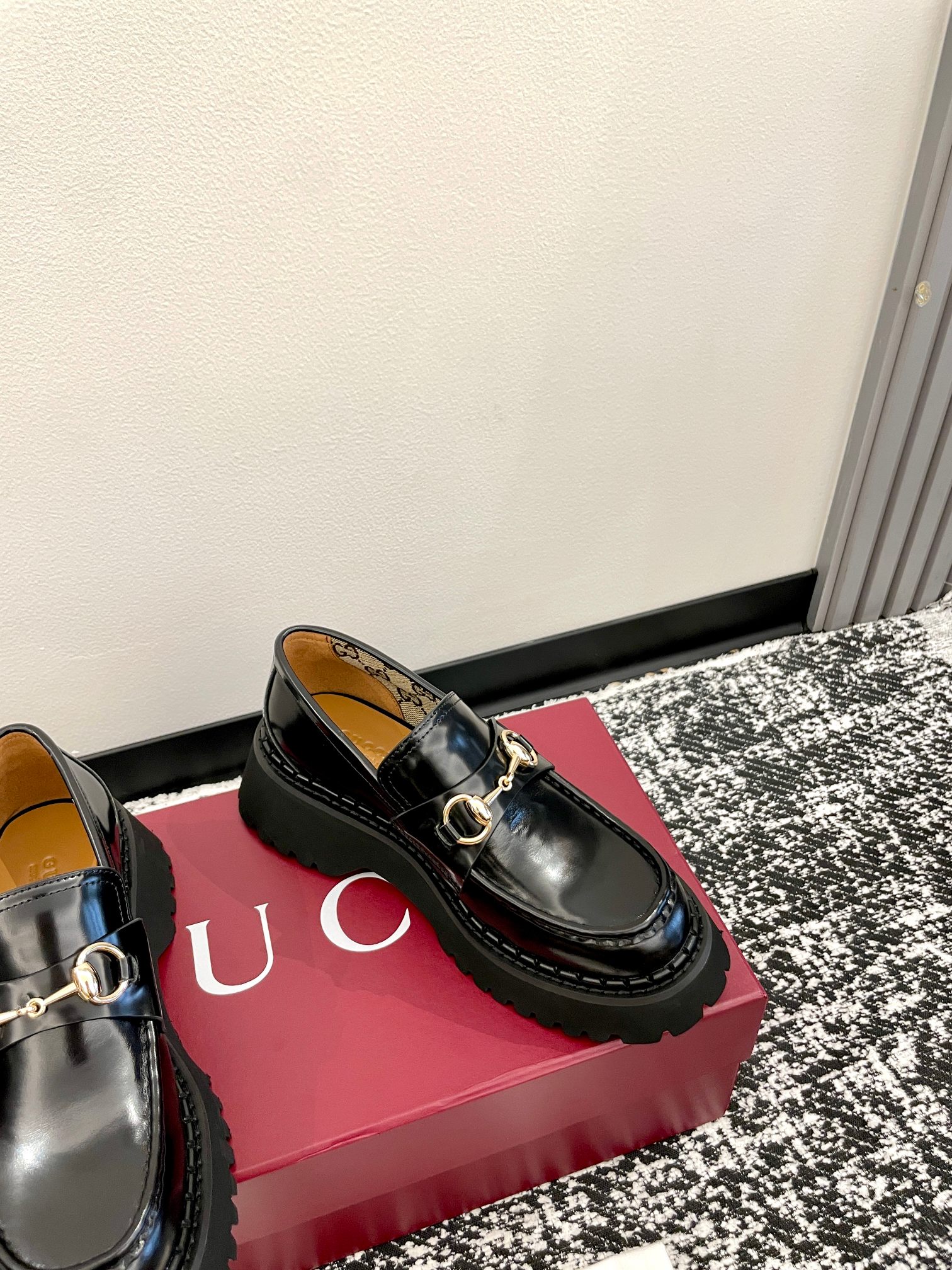 GUCCI 구찌 GG 로고 홀스빗 플랫폼 로퍼 구두 신발