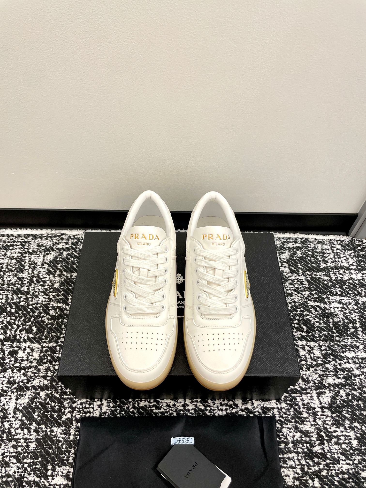 PRADA DOWN TOWN 프라다 다운타운 시그니처 커플 스니커즈 신발