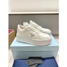 PRADA 프라다 신상 키높이 화이트 스니커즈 신발