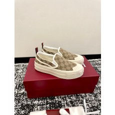 GUCCI 구찌 GG 패턴 로고 플랫폼 캔버스 슬립온 스니커즈 신발