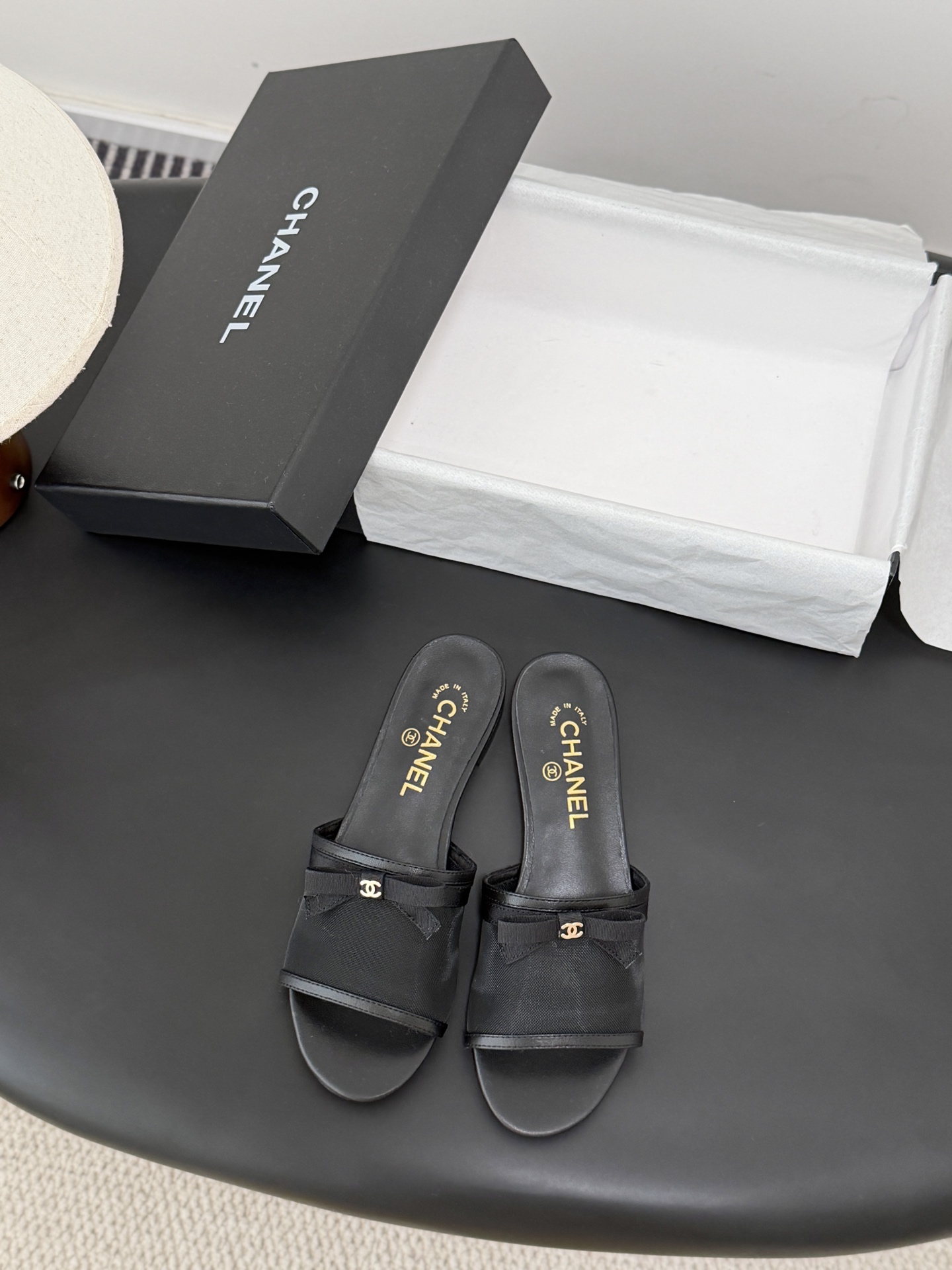 샤넬(CHANEL) 리본 메쉬 슬리퍼 신발