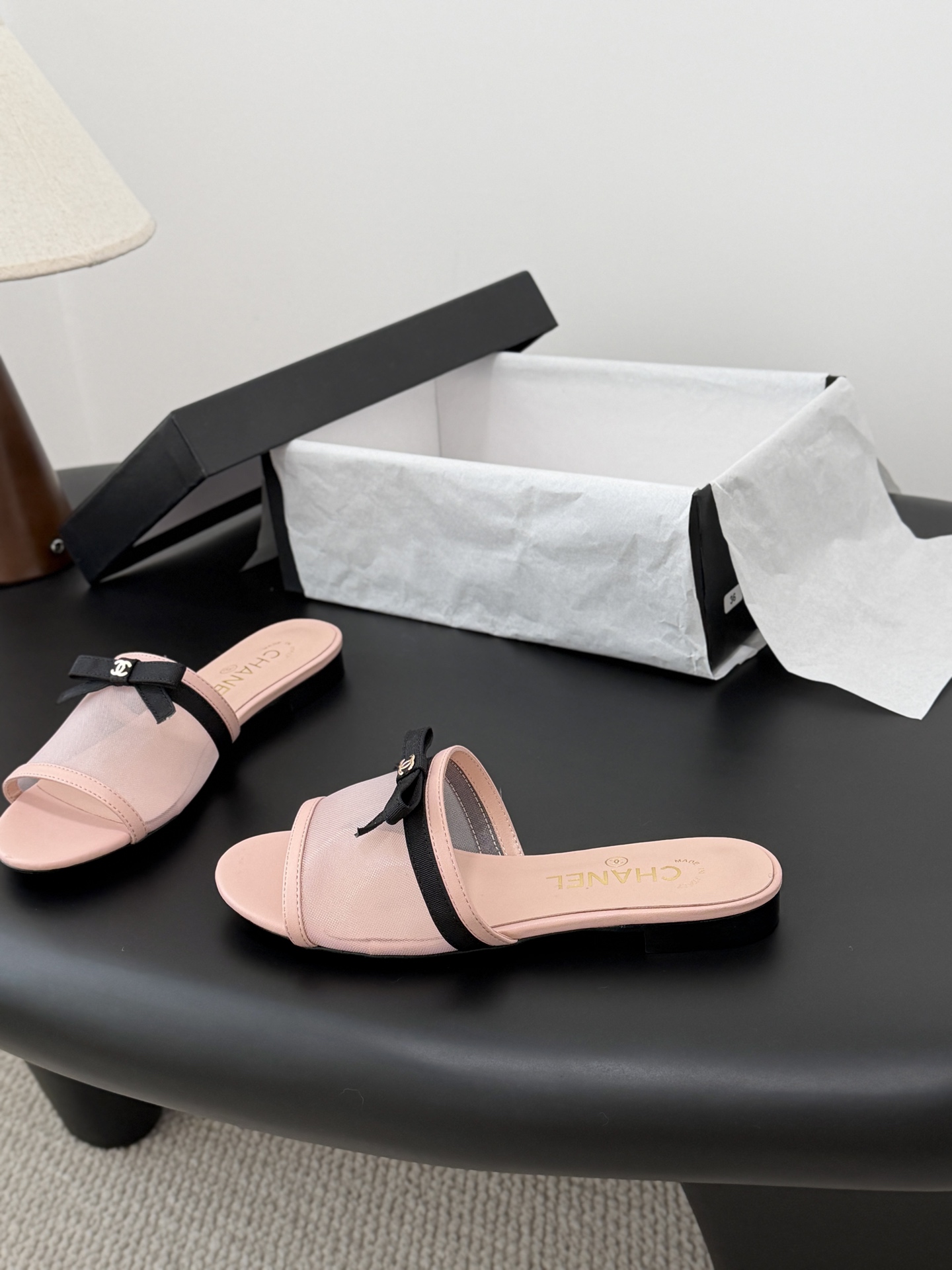 샤넬(CHANEL) 리본 메쉬 슬리퍼 신발