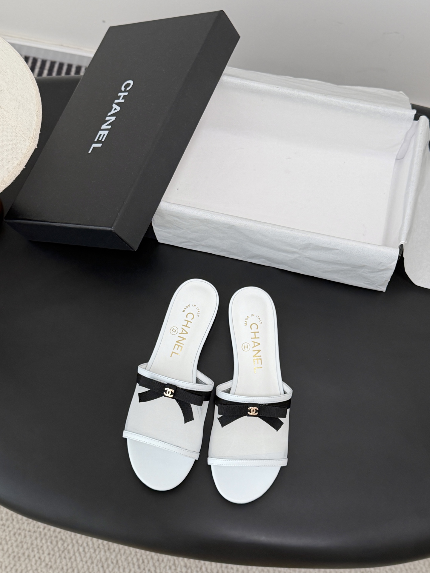 샤넬(CHANEL) 리본 메쉬 슬리퍼 신발