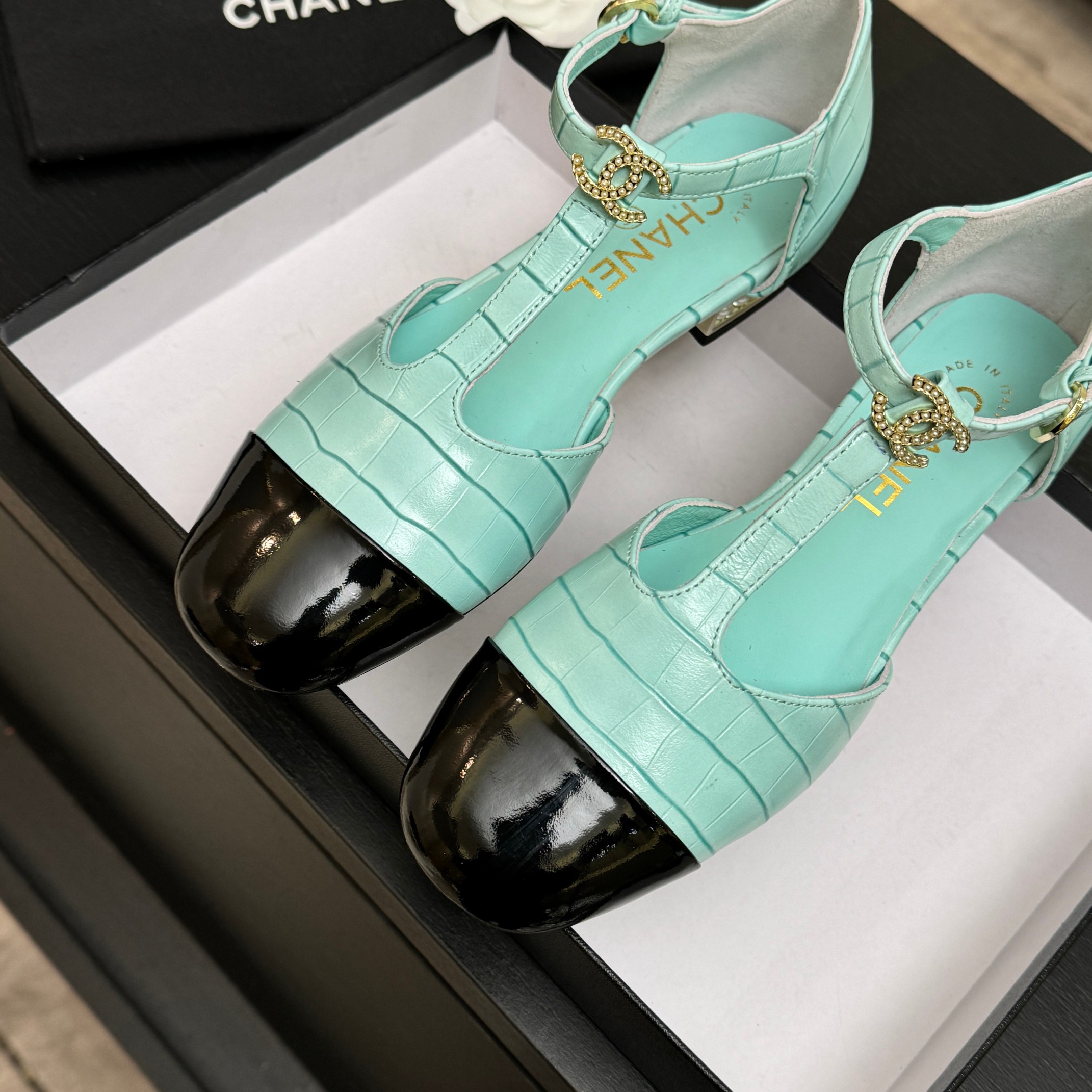 샤넬(CHANEL) 더블 퀼팅 펌프스 신발