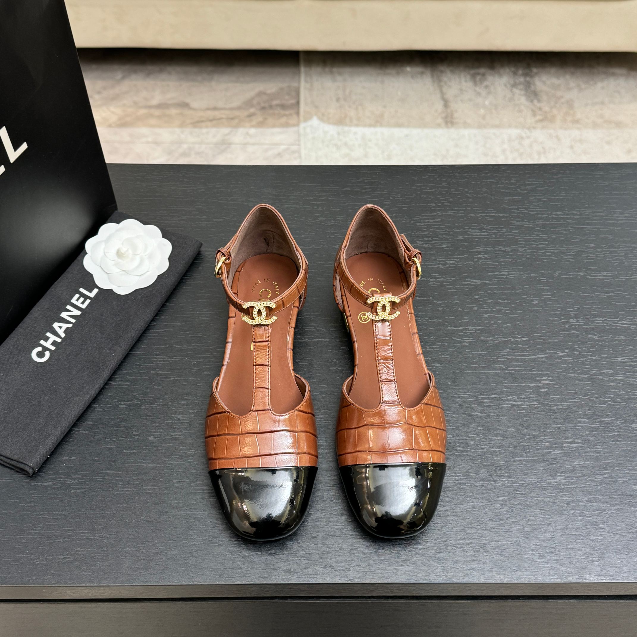 샤넬(CHANEL) 더블 퀼팅 펌프스 신발