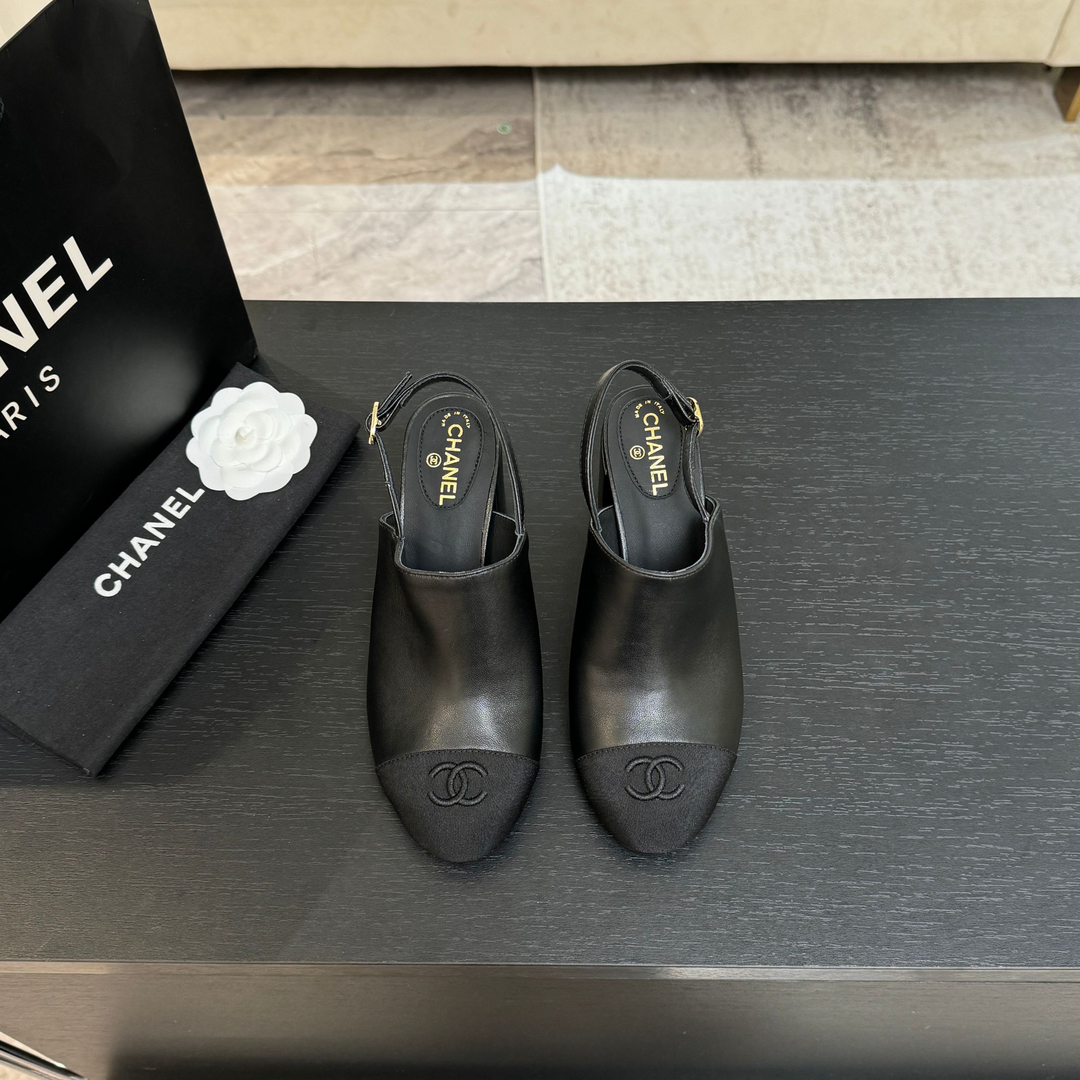 샤넬(CHANEL) 더블 플랫폼 샌들 신발