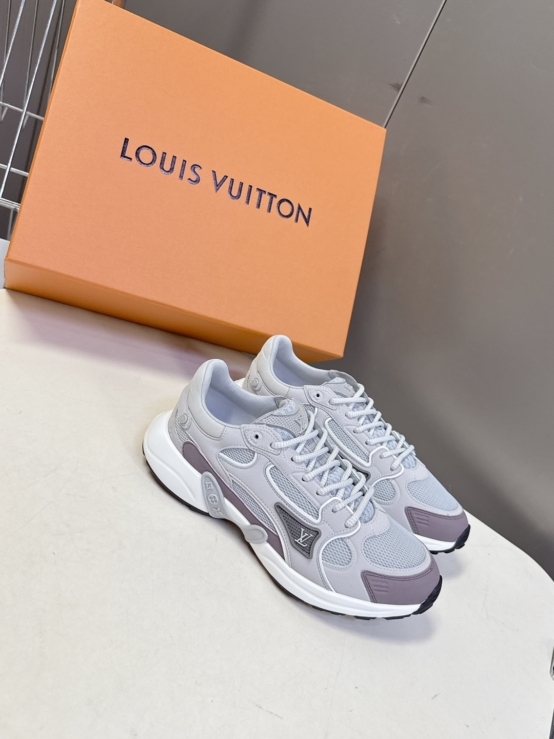 LV OLYMPIA 루이비통 올림피아 테크니컬 러닝 스니커즈 신발