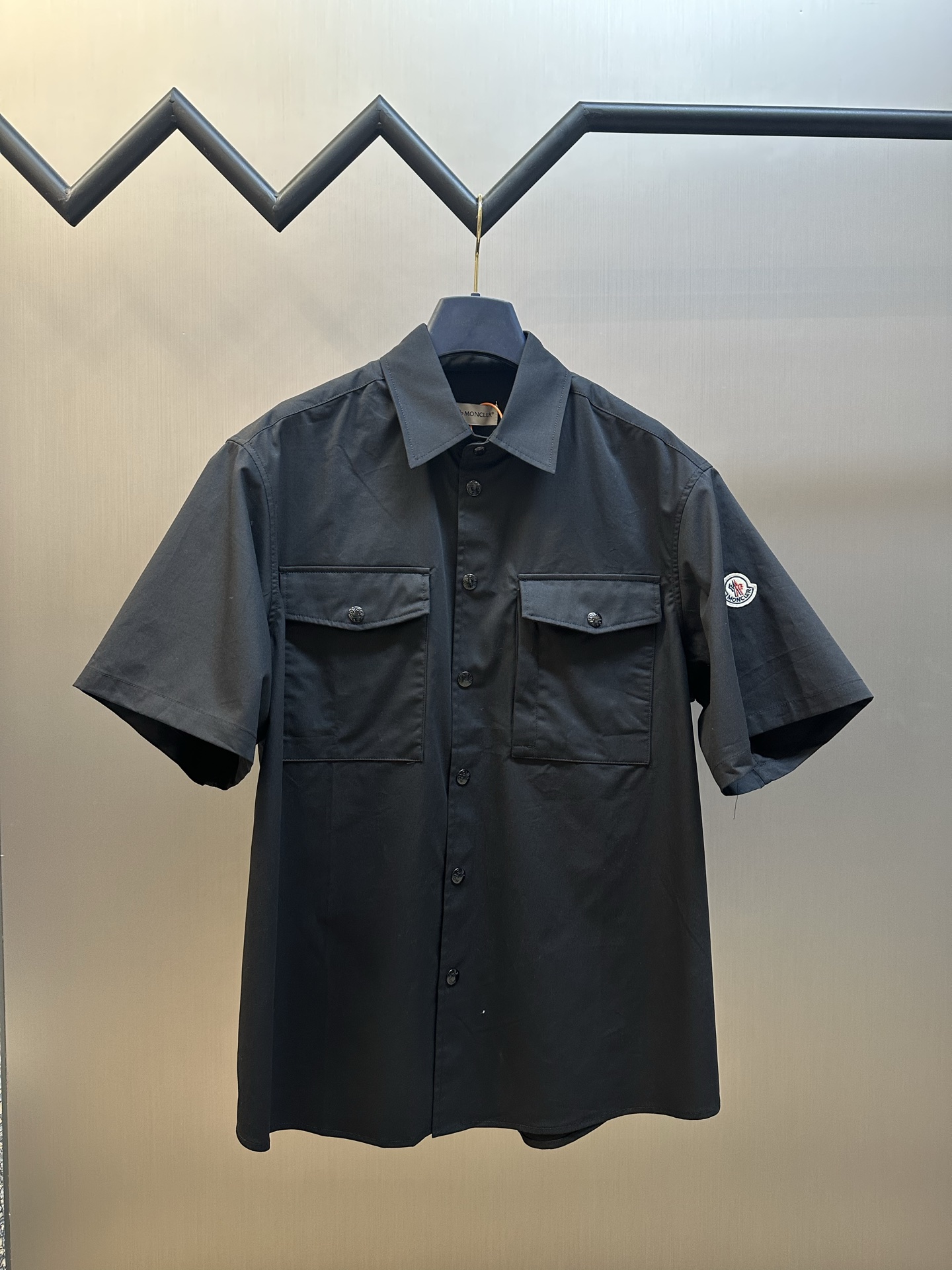 몽클레어 몽클레르(MONCLER) 로고 포켓 반팔 셔츠 의류