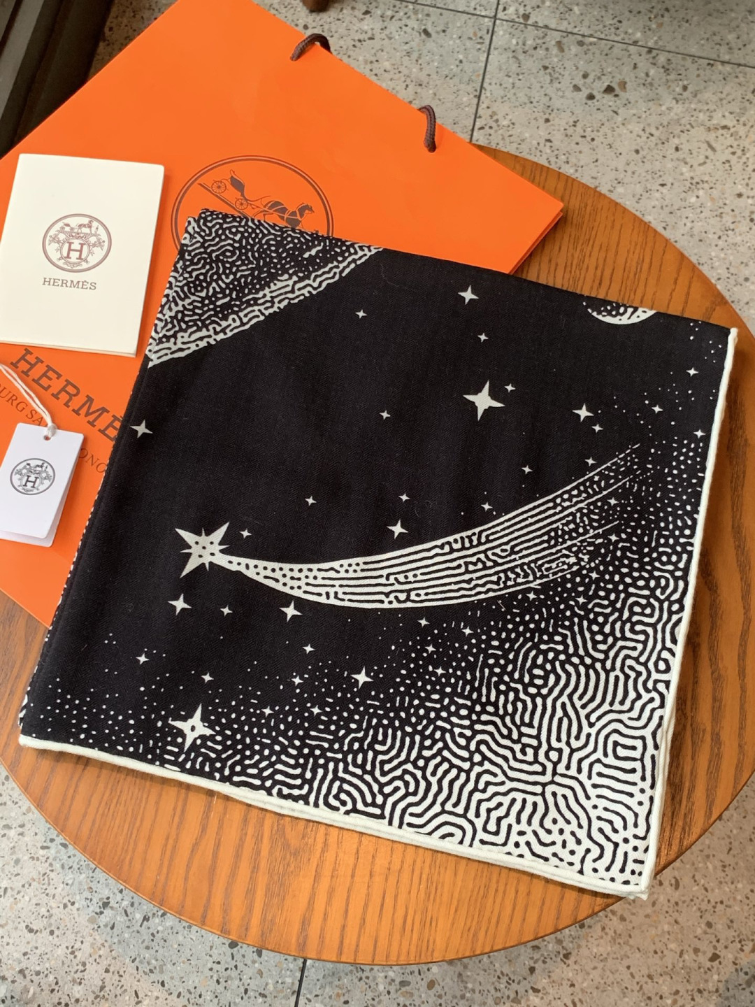 에르메스(HERMES) 월광 페가수스 캐시미어 실크 목도리 스카프