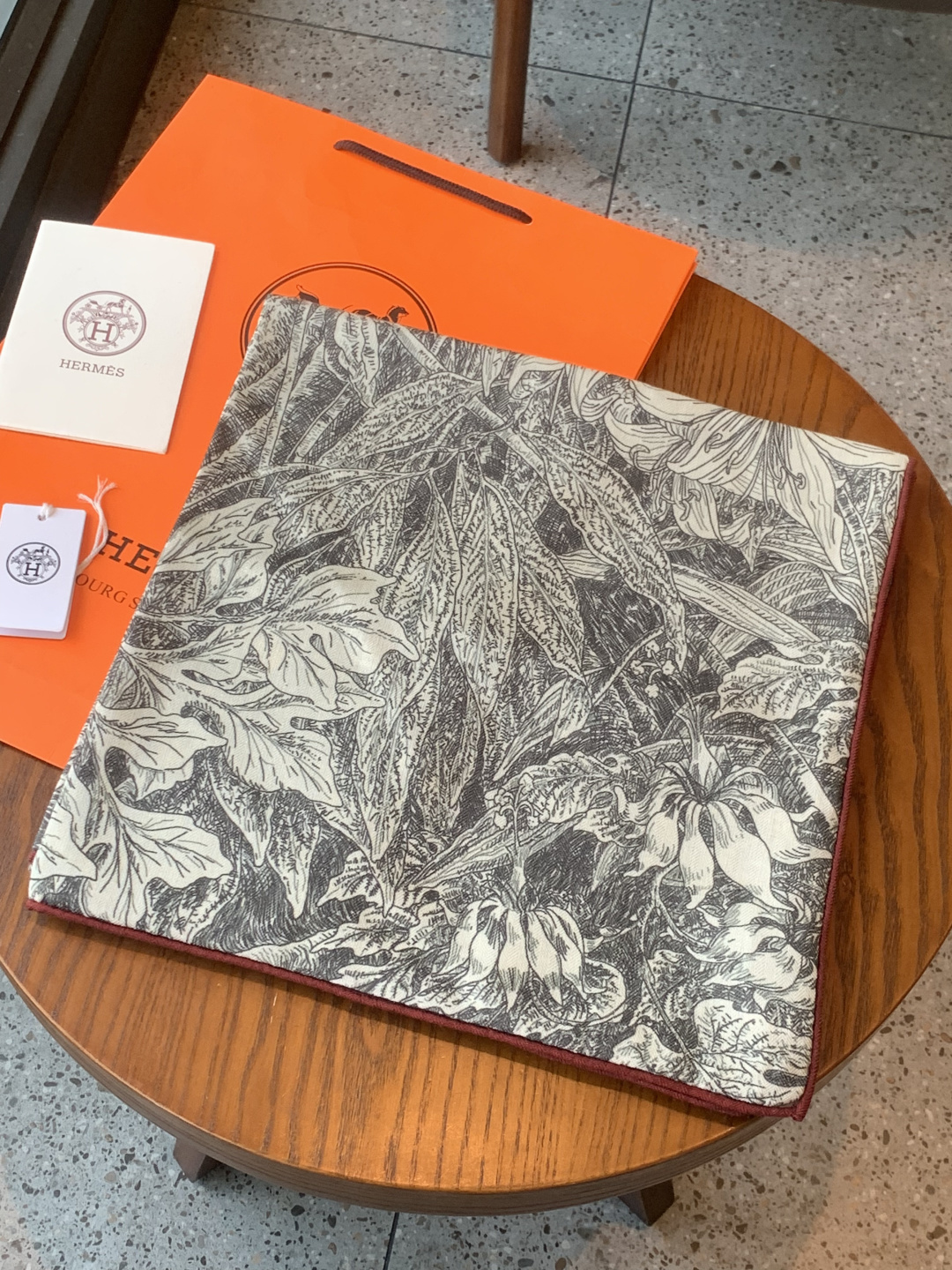 에르메스(HERMES) 캐시미어 실크 목도리 스카프