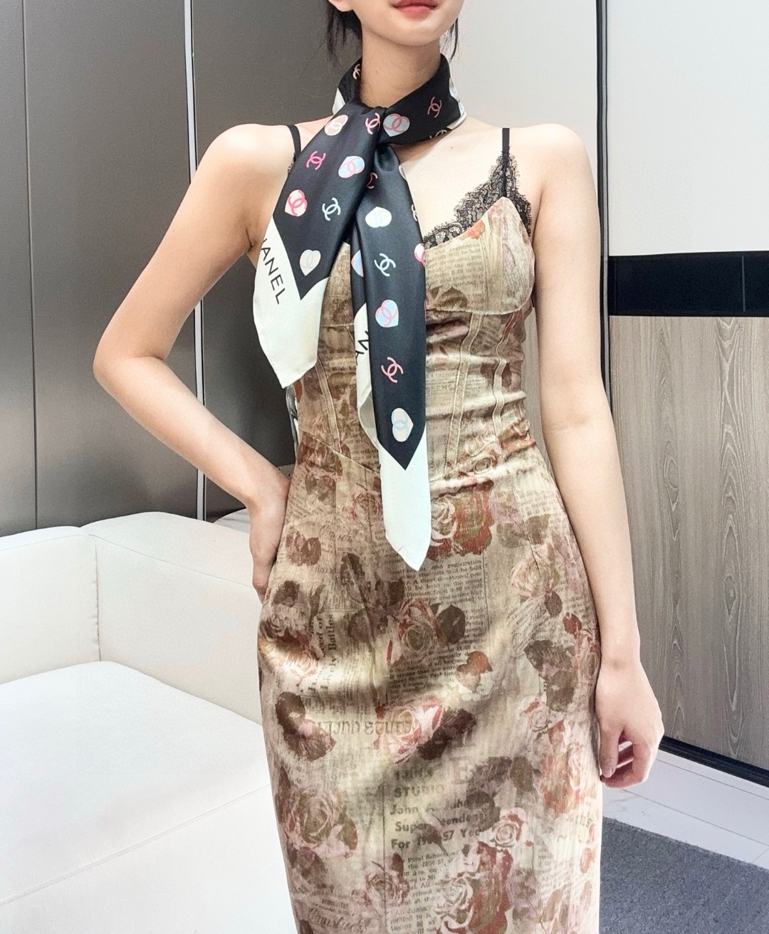 샤넬(CHANEL) 리본 실크 목도리 스카프