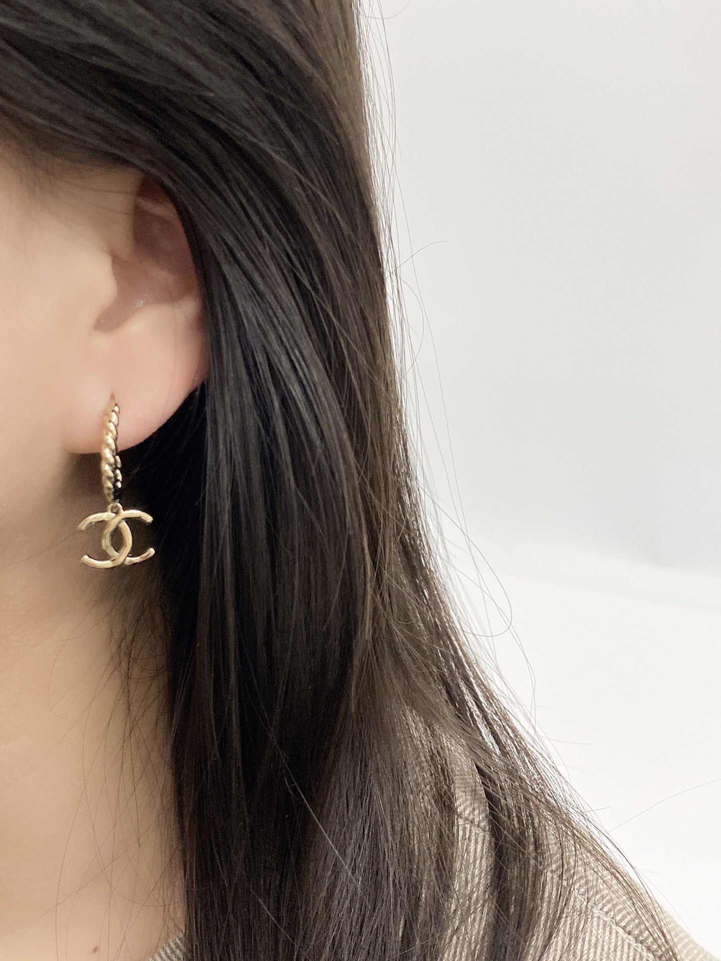 샤넬(CHANEL) 더블C 트위스트 귀걸이 악세사리