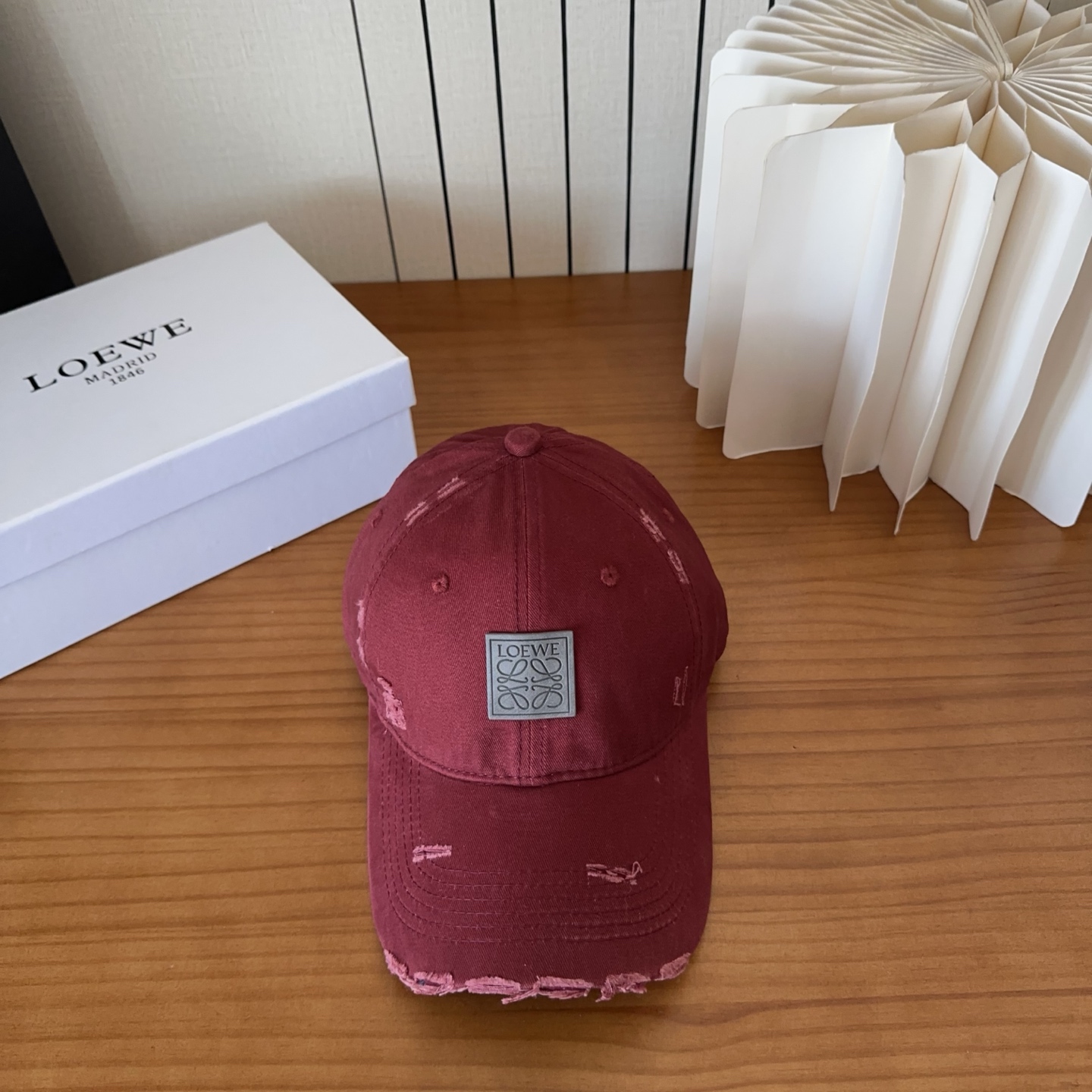 로에베(LOEWE) 로고 볼캡 모자