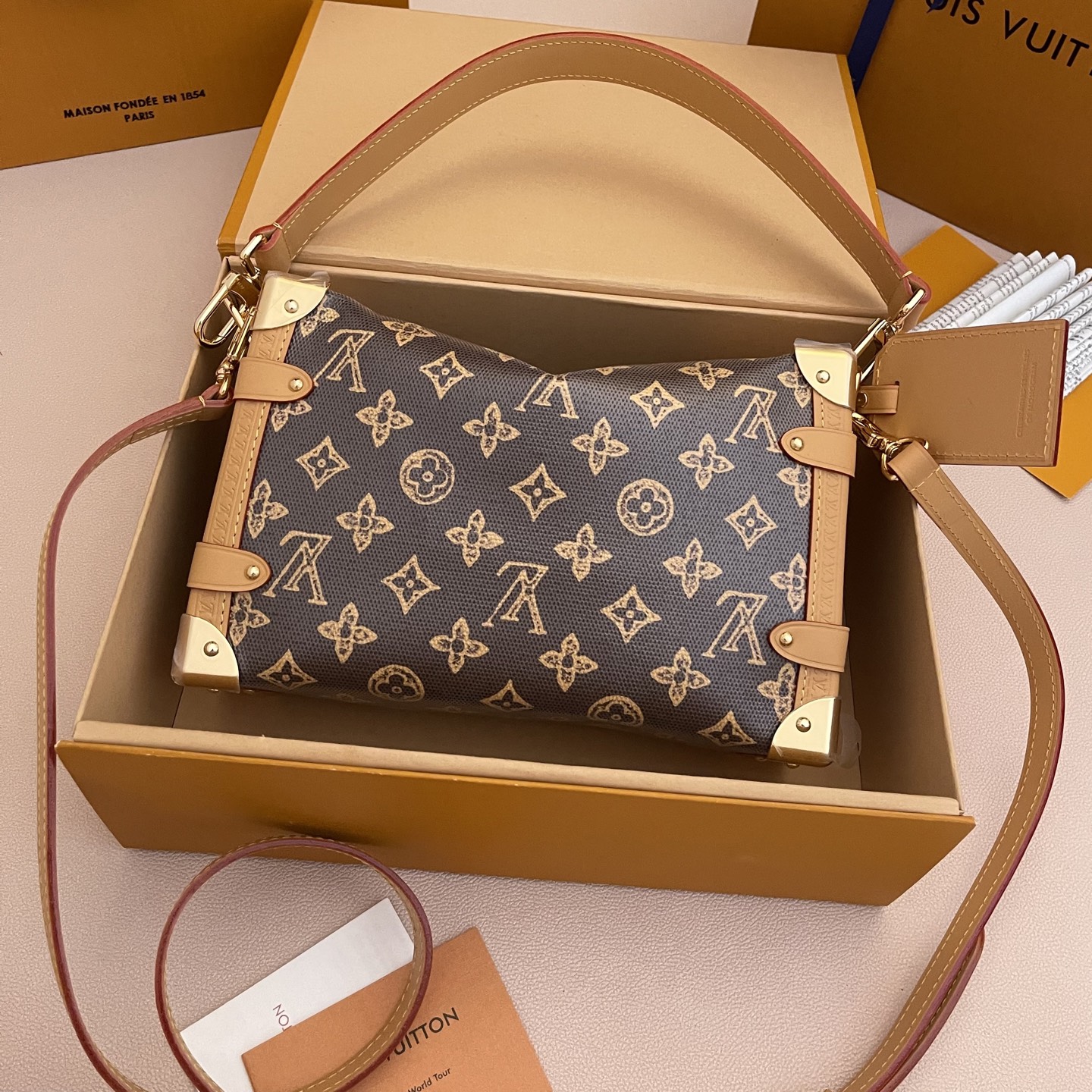 루이비통(LV) 사이드 트렁크(Side Trunk) 트렁크백 숄더백 가방