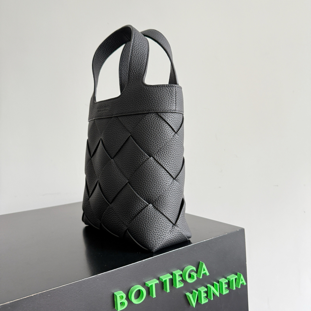 보테가 베네타(Bottega Veneta) 디아고(Diago) 위빙 크로스백 (837364) 인트레치아토 숄더백 가방 블랙