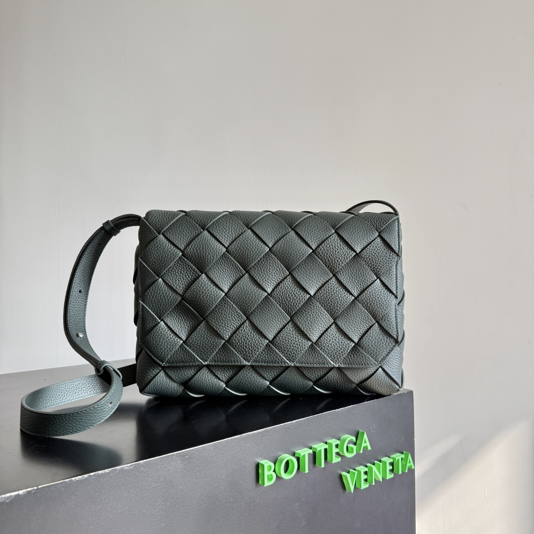 BOTTEGA VENETA BV 보테가 베네타 Diago 디아고 라지 (815796) 크로스백 가방 딥 그린