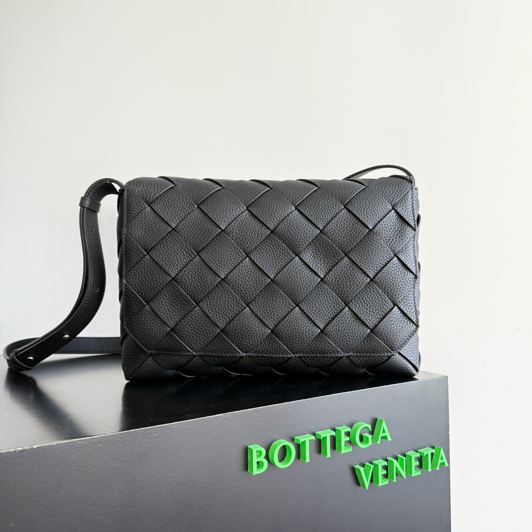 BOTTEGA VENETA BV 보테가 베네타 Diago 디아고 라지 (815796) 크로스백 가방 블랙