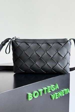 BOTTEGA VENETA BV 보테가 베네타 Diago 디아고 지퍼 크로스백 (837112) 가방 블랙