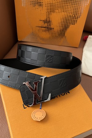 LV 루이비통 남성 클래식 다미에 체크 벨트