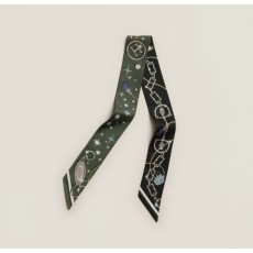 에르메스(HERMES) 트윌리 실크 목도리 스카프