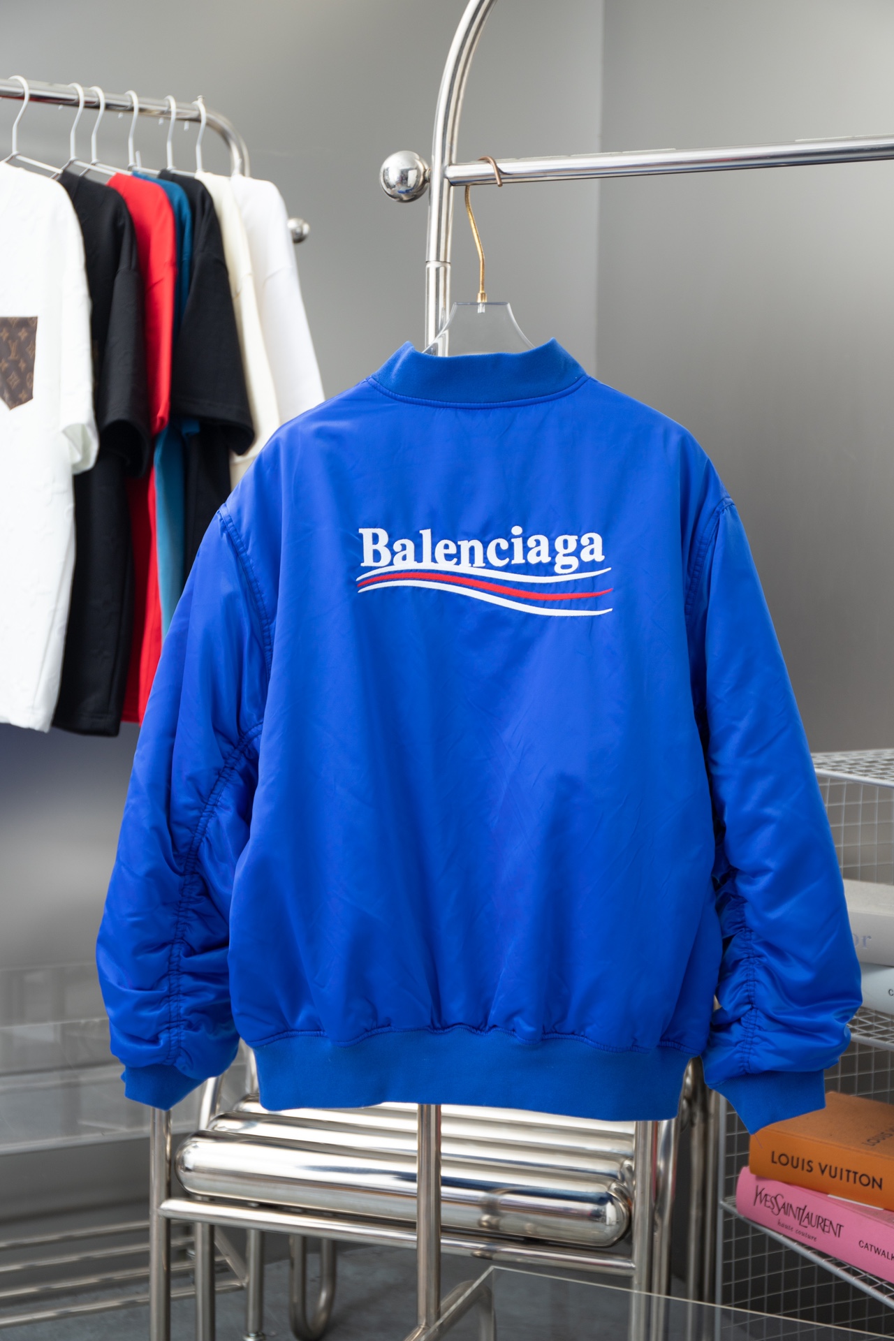발렌시아가(Balenciaga) 자수 로고 항공 점퍼 의류