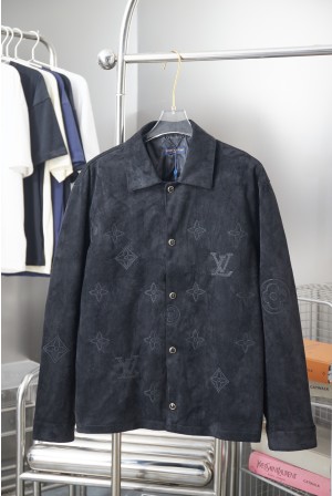 루이비통(LV) 스웨이드 카라 자켓 의류