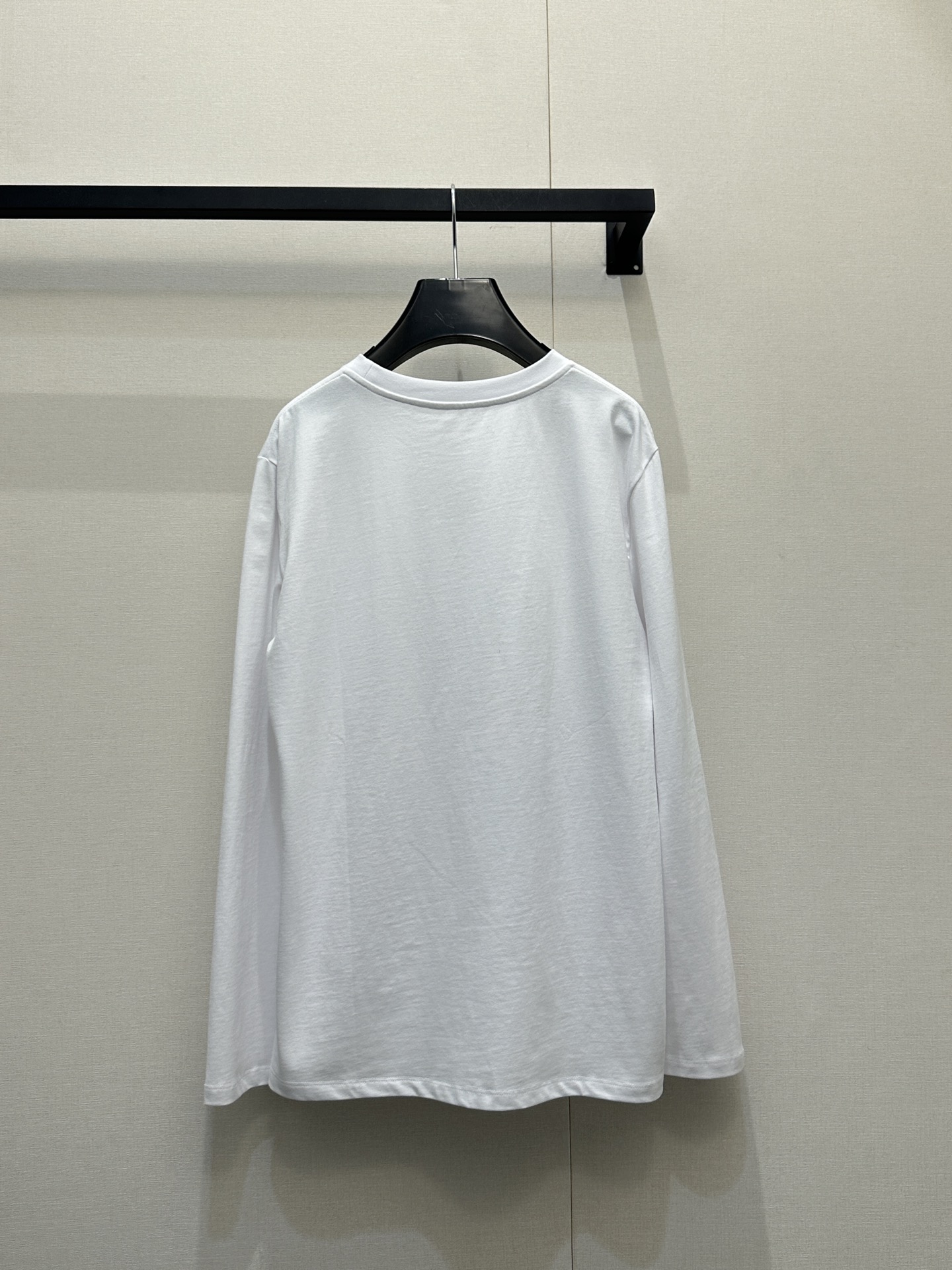 Celine 셀린느 트리오페 자수 슬림 긴팔 티셔츠 의류