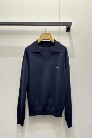 miumiu 미우미우 로고 자수 V넥 카라 긴팔 니트 의류