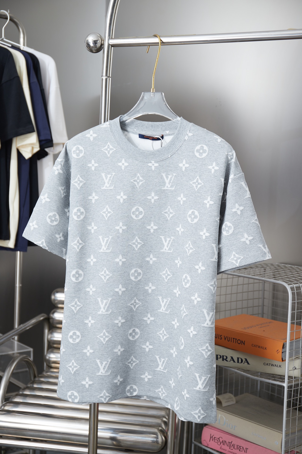 루이비통(LV) 로고 자카드 반팔 티셔츠 의류