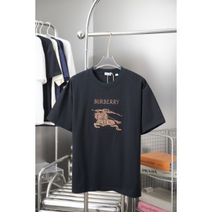 버버리(BURBERRY) 마술 기사 자수 로고 반팔 티셔츠 의류