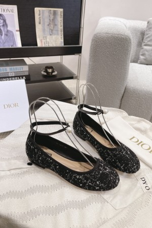 디올(DIOR) 진주 퀼팅 발레 플랫 슈즈 신발