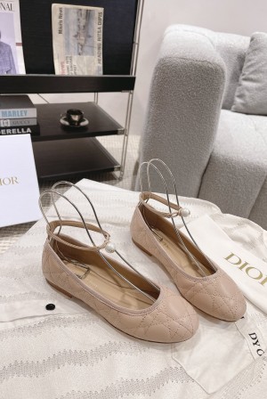 디올(DIOR) 진주 퀼팅 발레 플랫 슈즈 신발