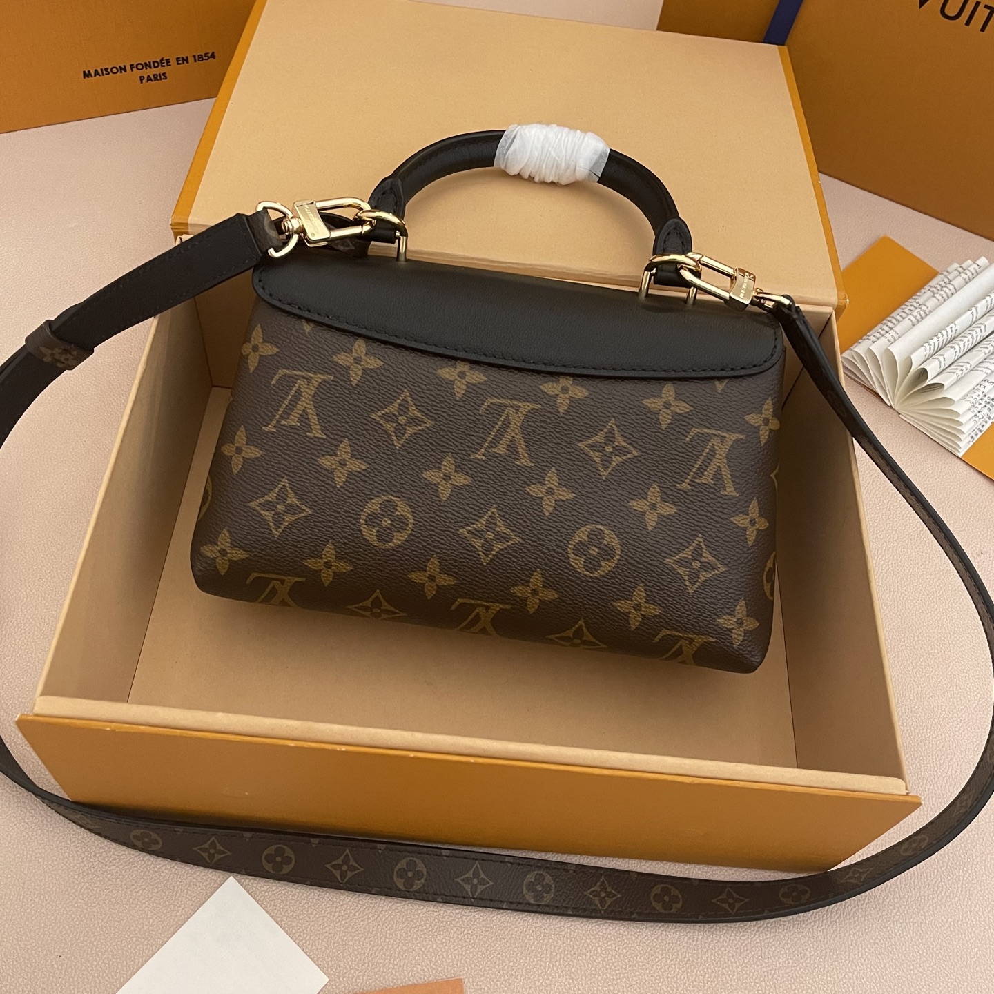 LV 루이비통 마들렌(Madeleine) BB 핸드백 숄더백 가방