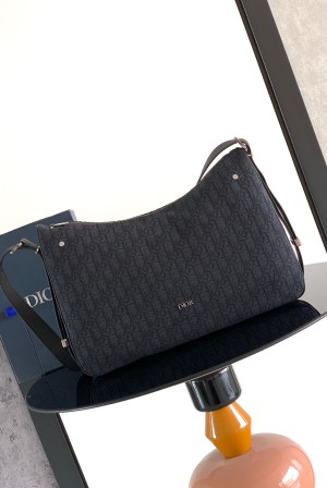 Dior CD 디올 슬라이더(Slider) 지퍼 호보백 크로스백 가방 라지