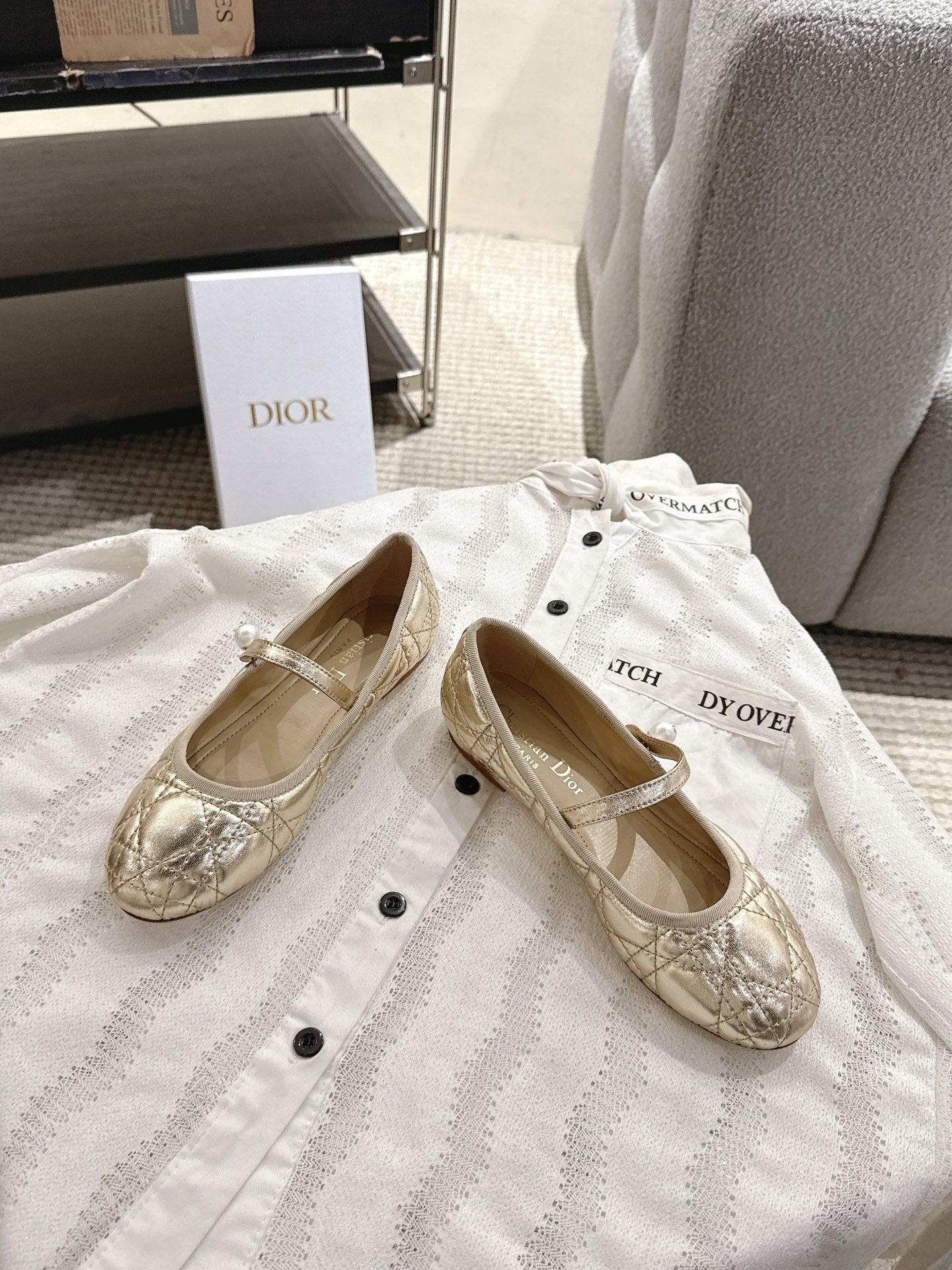 디올(DIOR) 진주 까나쥬 발레리나 플랫 신발